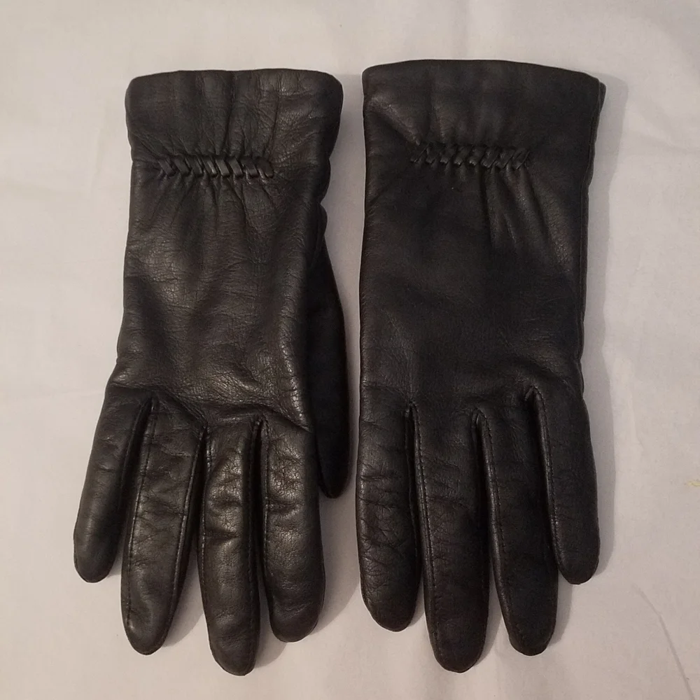 Genuine black leather gloves size 7.5